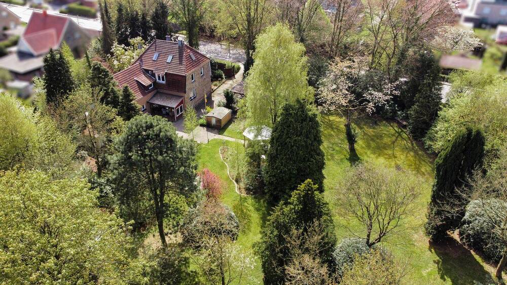 Thumbnail-Potenzial & individuelle Möglichkeiten! Einfamilienhaus mit großem Grundstücksareal in Ibbenbüren
