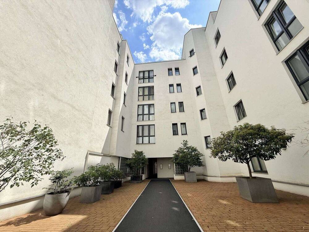 Thumbnail-Arbeiten im Herzen Berlins - moderne Gewerbeimmobilie Nähe Potsdamer Platz