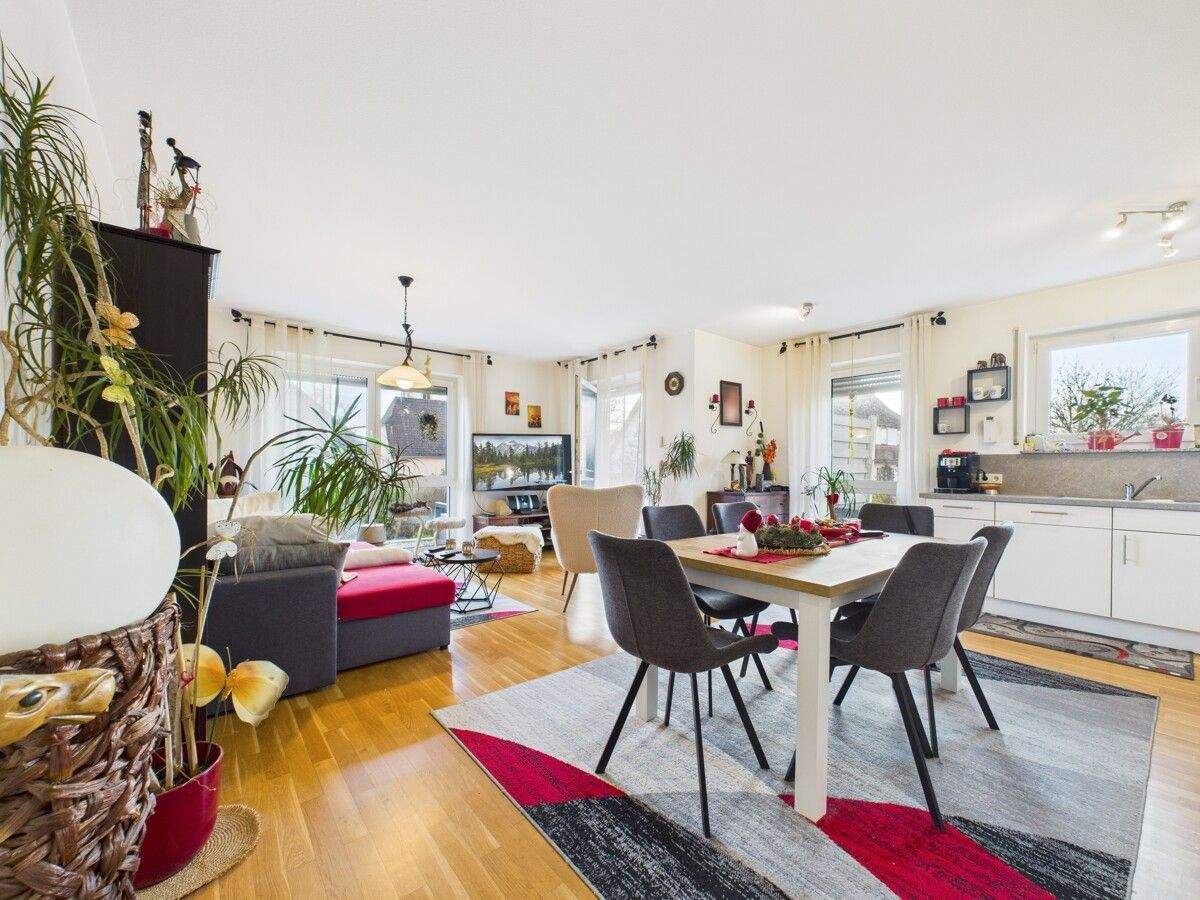 Thumbnail-Schicke 3-Zimmer-Wohnung mit Garten und Tiefgaragenstellplatz!