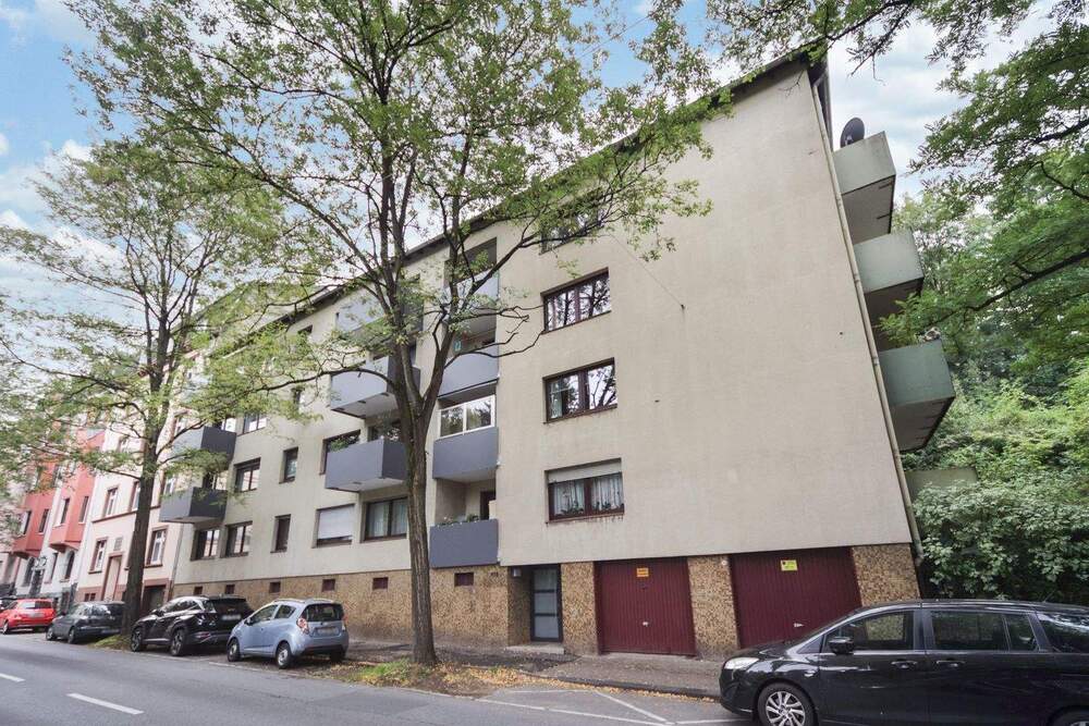 Thumbnail-Familienfreundliche 5-Zimmer-Wohnung mit Balkon & Garage in grüner Lage