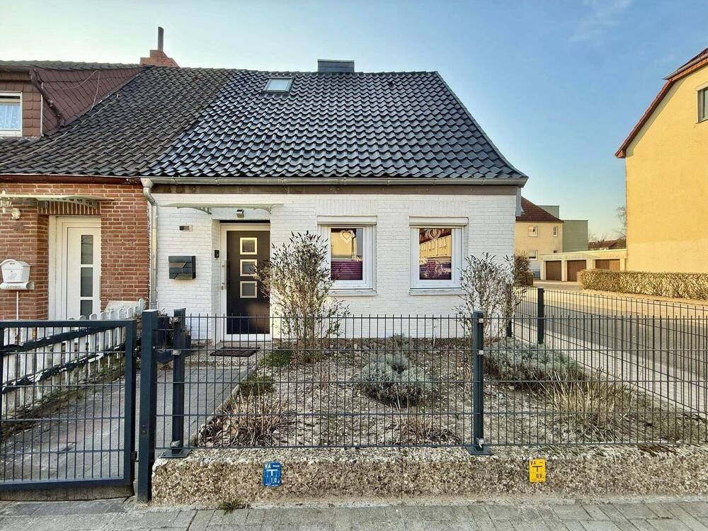 Thumbnail-Barrierefreies Reihenendhaus mit Carport, großem Garten und Grundstückszuwegung