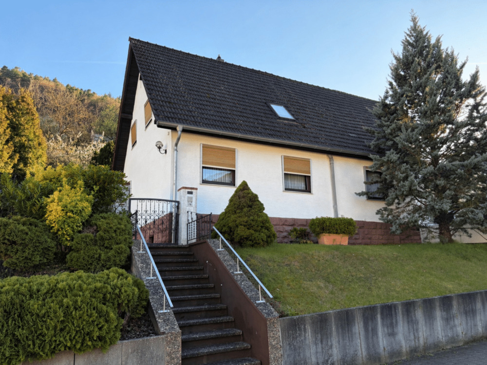 Thumbnail-Einfamilienhaus am Stadtrand von Neustadt in ruhiger Lage
