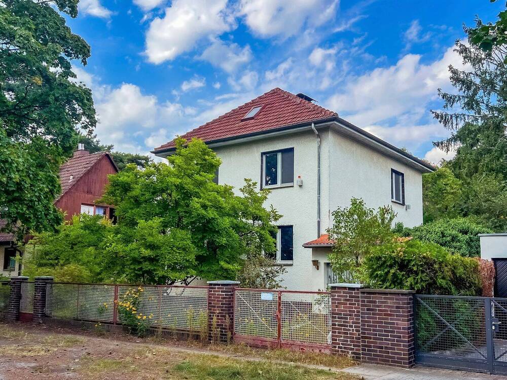 Thumbnail-Bezugsfrei: Zweifamilienhaus in Heiligensee mit Potenzial zur Entfaltung