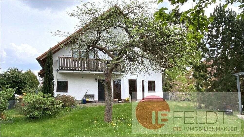 Thumbnail-Lichtdurchflutetes großes Einfamilienhaus mit Einliegerwohnung - auch WG geeignet