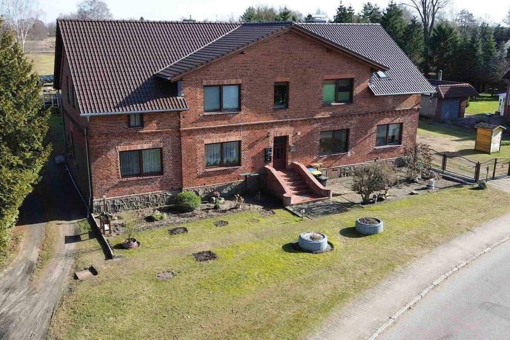 Thumbnail-Viel Platz für Mensch und Tier: Teilvermietes modernisiertes MFH mit großer Stallung und viel Grün