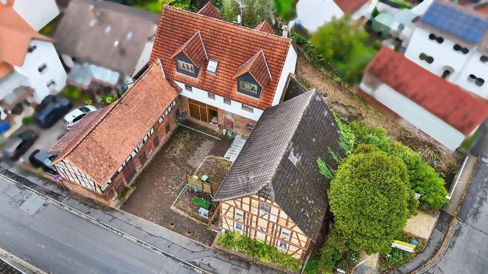 Thumbnail-Einzigartiges Immobilienensemble: 2 Wohnhäuser, Nebengebäude & großer Hof auf einem Grundstück