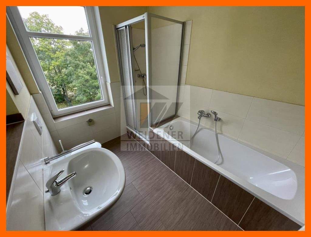 Thumbnail-Hochwertig sanierte und moderne 2 Zimmerwohnung mit Wanne und Dusche!