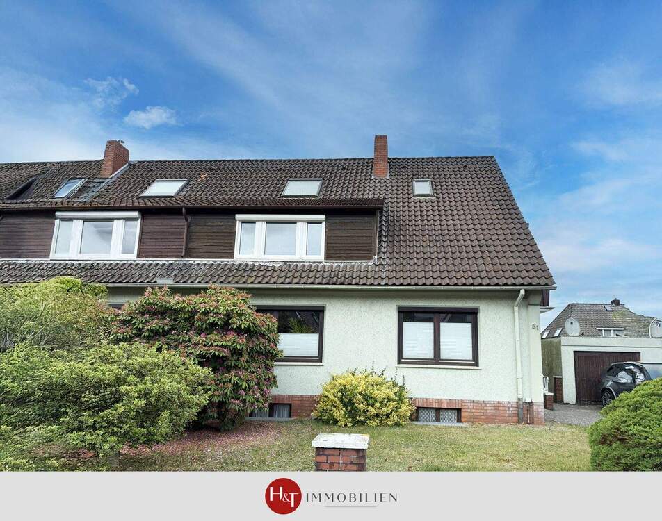 Thumbnail-Haushälfte mit zwei vermieteten Wohneinheiten und großem Grundstück!