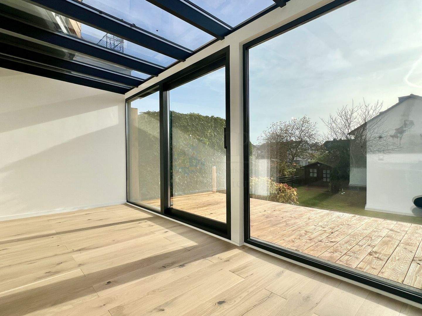 Thumbnail-HOFHEIM-LANGENHAIN: Ihr neues RMH mit Wintergarten und moderner Ausstattung