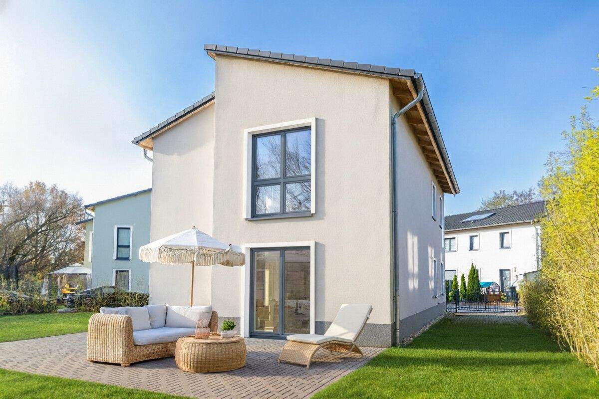 Thumbnail-Modernes Einfamilienhaus mit Garten, EBK, Stellplatz und Tageslicht-Badezimmer