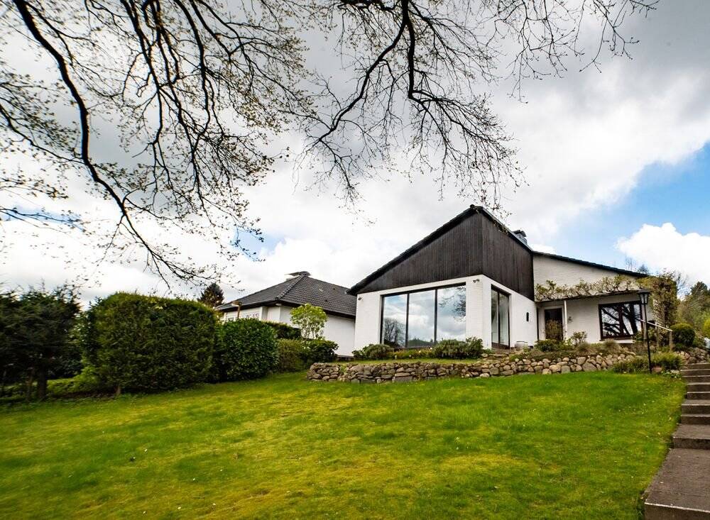 Thumbnail-Bungalow auf traumhaften Hanggrundstück im Herzen von Sottorf dem schönsten Dorf im Rosengarten