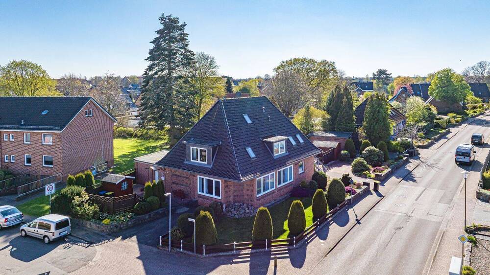 Thumbnail-Attraktives Dreifamilienhaus mit vielseitigen Nutzungsmöglichkeiten