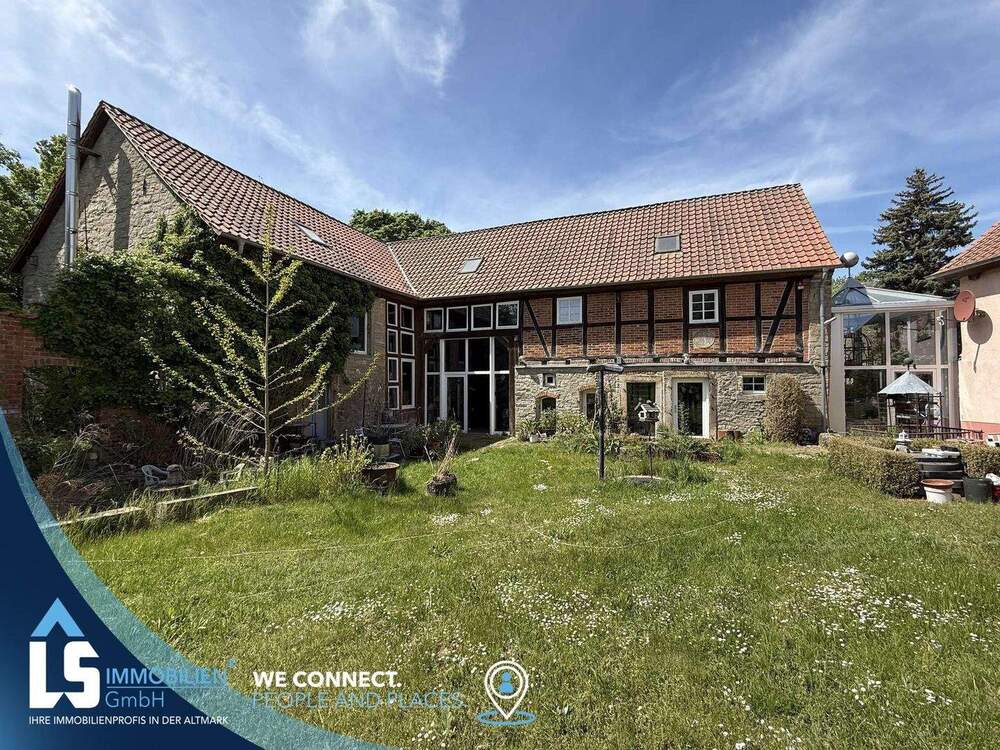 Thumbnail-Spektakuläres Fachwerkensemble mit ausgebauter Feldsteinscheune und Künstlergarten in Ostingersleben