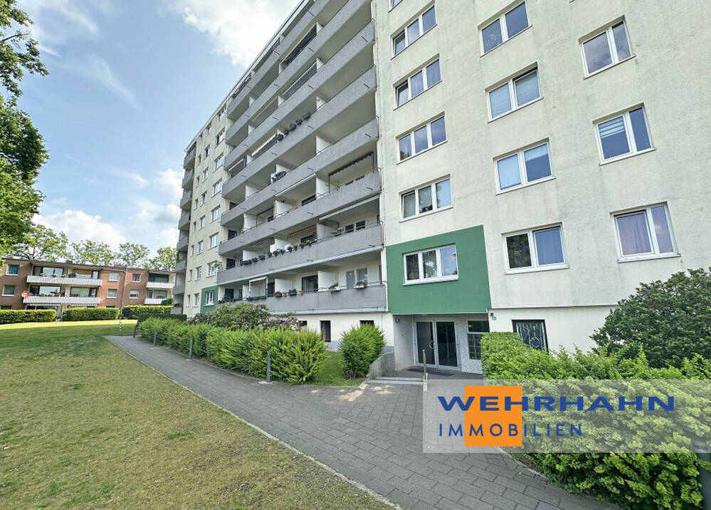 Thumbnail-Reserviert: Charmante 2,5-Zimmer-Wohnung mit sonniger Loggia ideal für Singles oder Paare