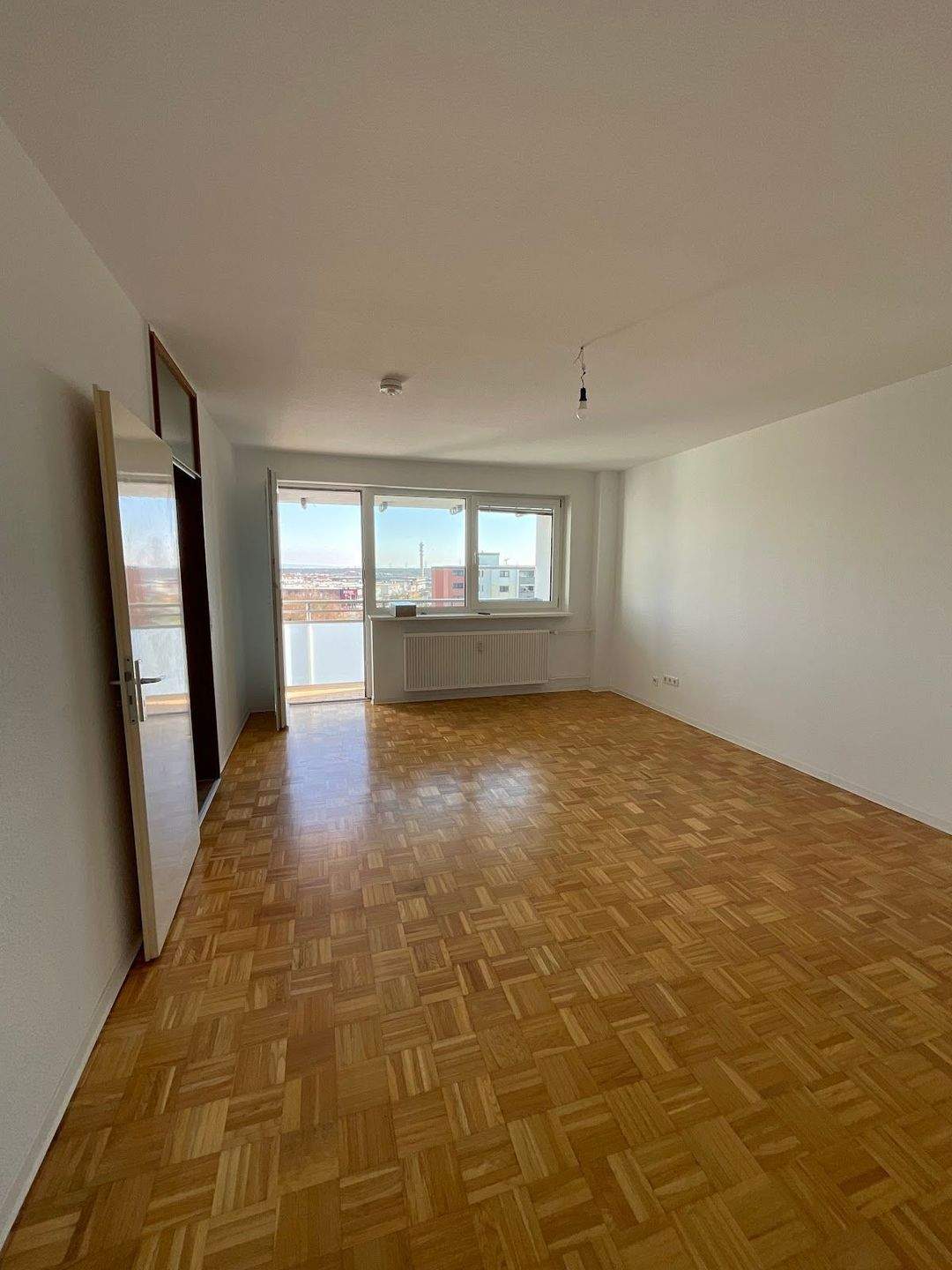 Thumbnail-MT an CS 13.4 zum 1.5 2 Zimmer wohnung in der Talstraße Dietzenbach