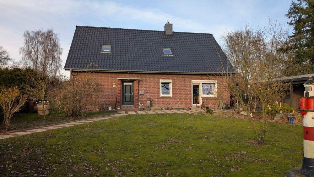 Thumbnail-Großzügiges Familienhaus in Zetel mit 1.974 m² Grundstück