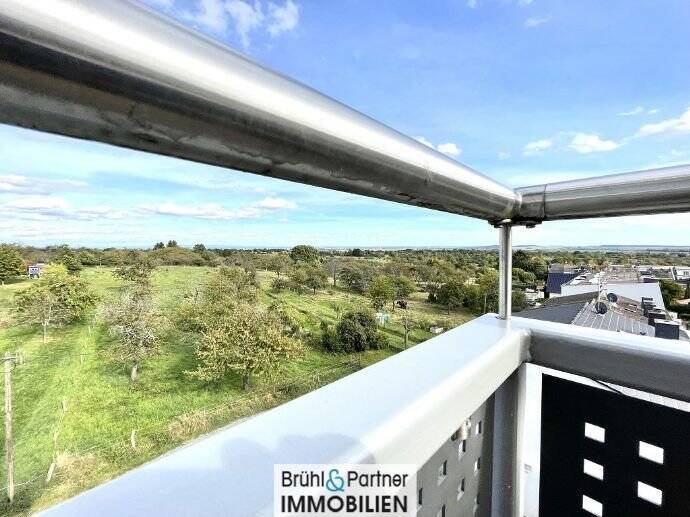 Thumbnail-Unverbauter Fernblick - saniert mit Balkon und Garage