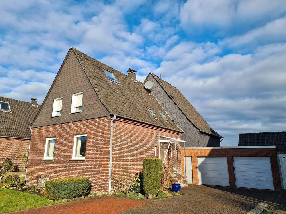 Thumbnail-Ahlener Norden, ein Haus mit zusätzlicher Baumöglichkeit im sonnigen Garten.