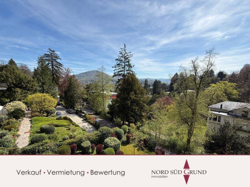 Thumbnail-Fantastische Fernsicht: 3-Zimmer-Wohnung (ca. 94 m²) in Halbhöhenlage mit Weitblick. 2 Balkonen. Aufzug.TG-Platz.