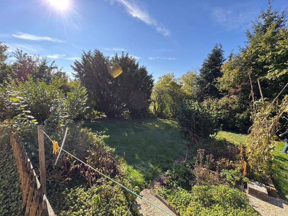 Thumbnail-Großzügiges Grundstück mit Entwicklungspotenzial – 1.157 m² in attraktiver Lage mit Bestandshaus, Teilungsmöglichkeit und Nebengebäuden