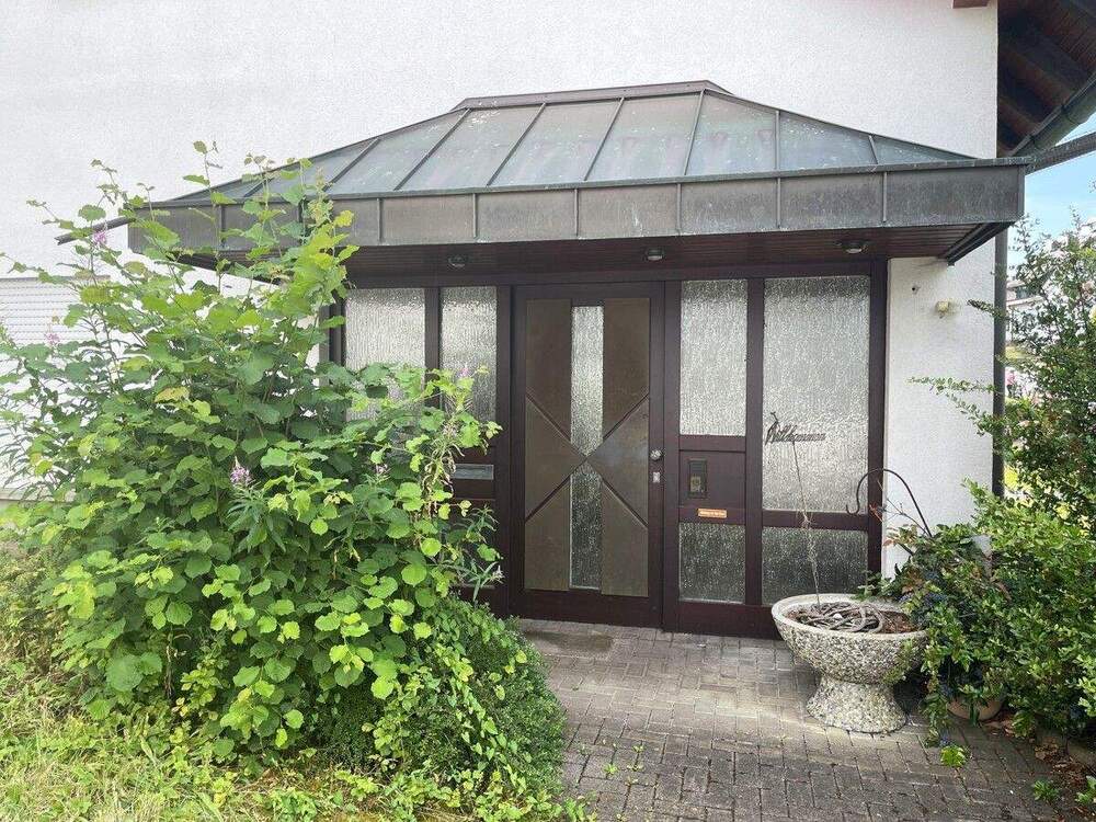 Thumbnail-Ewersbach: Geräumige Eigentumswohnung in ruhiger Lage