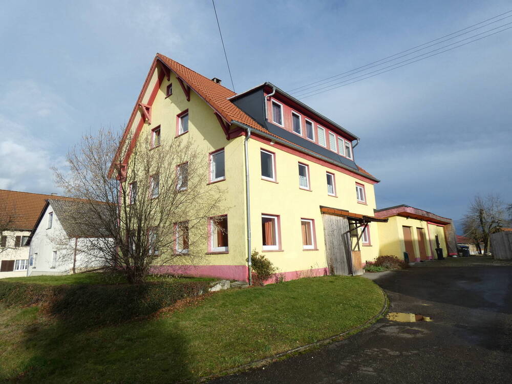 Thumbnail-Üppiges Wohnraumangebot auf riesigem Grundstück!