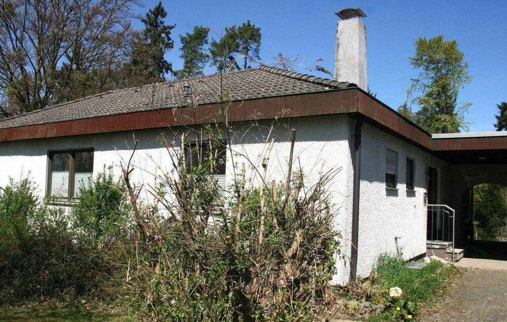 Thumbnail-Bungalow mit Potential in ruhiger Lage