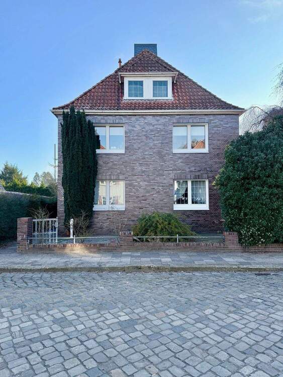 Thumbnail-grundsolides 3-Familien Haus in Delmenhorst Deichhorst