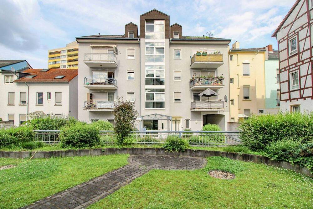 Thumbnail-Mitten in der City mit Komfort und kurzen Wegen - charmante ETW mit Balkon & Tiefgarage in Offenbach