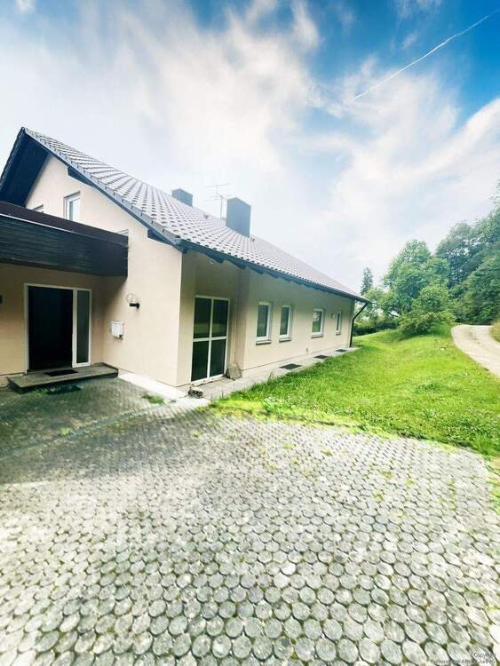 Thumbnail-Einfamilienhaus mit großem Grundstück in Kipfenberg Willkommen in Ihrem neuen Zuhause