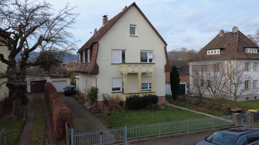 Thumbnail- Charmantes Zweifamilienhaus in Kassel-Oberzwehren - Stadtnähe trifft Idylle 