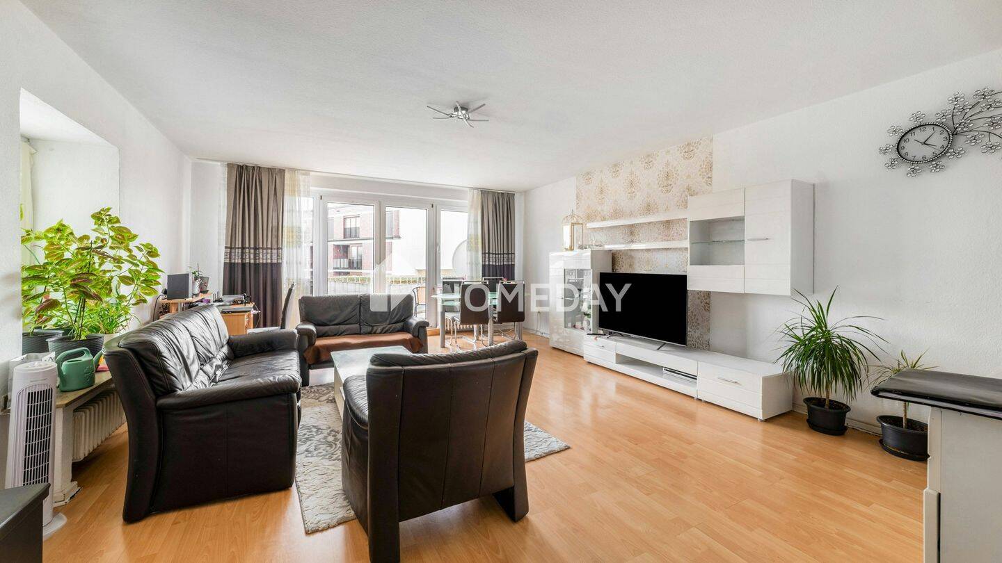 Thumbnail-Vermietete 4-Zimmer-Wohnung mit Balkon und Garage in gepflegtem Mehrfamilienhaus