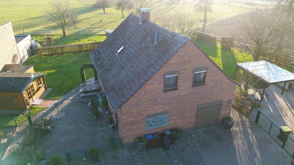Thumbnail-Freistehendes EFH mit großem Grundstück in 47495 Rheinberg-Eversael