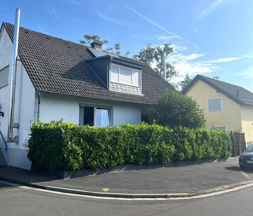Thumbnail-Große Erdgeschosswhg. (187 qm Wohn-Nutzfl.) mit Garten und ausgeb. UG in 2-Fam.Haus