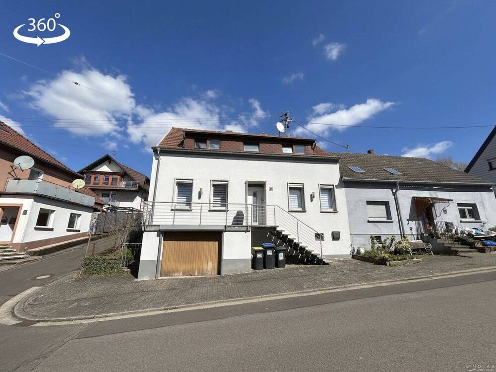 Thumbnail-Charmantes Einfamilienhaus mit Terrasse und Garage