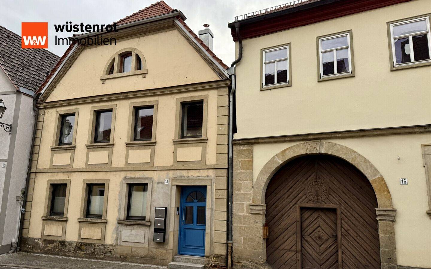 Thumbnail-Charmantes Mehrfamilienhaus mit großem Garten und Ausbaupotenzial