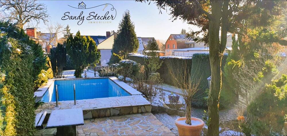 Thumbnail-Bezauberndes Grundstück mit eigenem Pool, Teich, Gartenhäuser, Garage + Werkraum & Altbestand