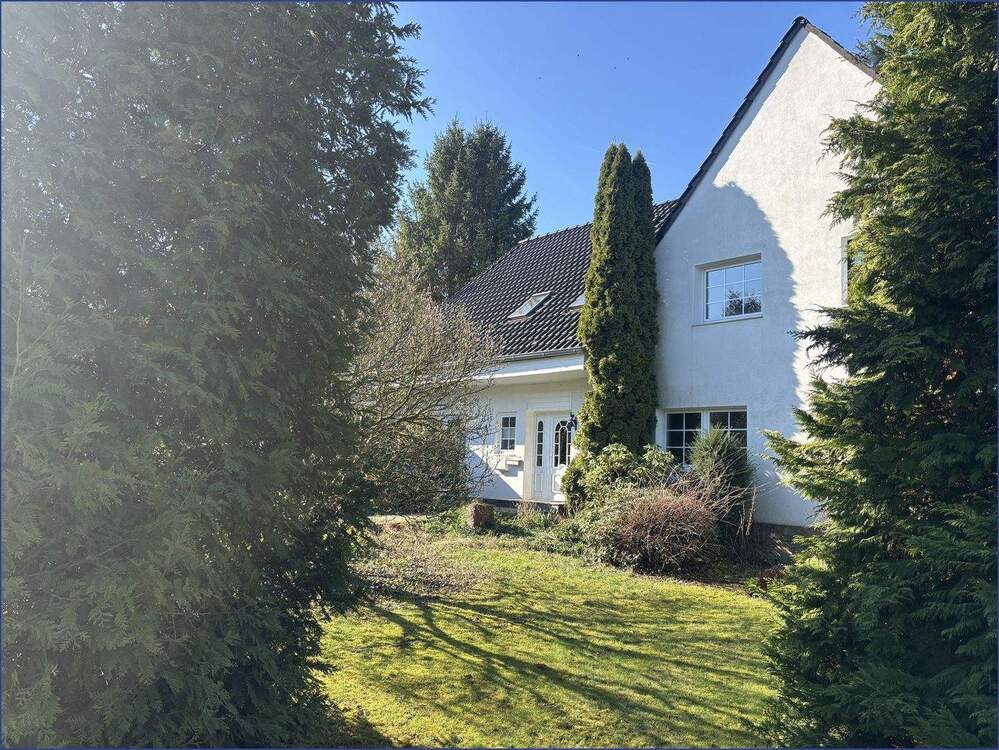 Thumbnail-Zauberhafte Doppelhaushälfte mit Wintergarten, Kamin und Garten - Wohnen in ruhiger Bestlage