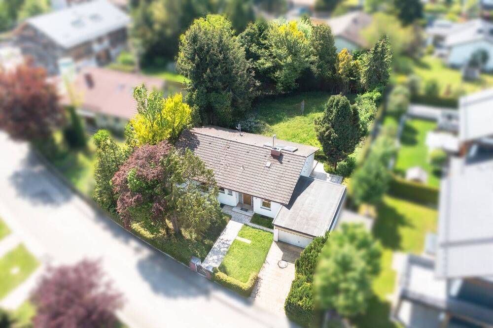 Weitläufiges Grundstück