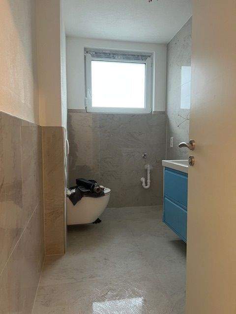 Thumbnail-Erstbezug nach Sanierung - 3 Zi.DG-WHG mit Gr.Balkon zur Miete in Vöhringen !