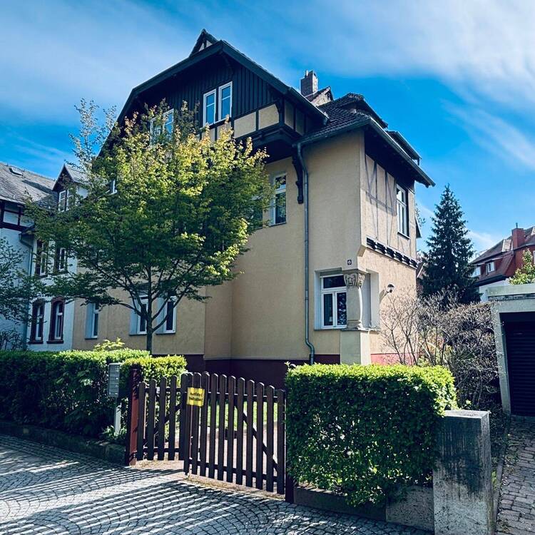 Thumbnail-Exklusives Wohnen in der Brühlervorstadt - Sanierte 4-Raumwohnung mit Balkon
