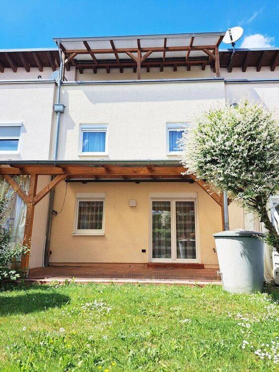Thumbnail-Modernes RMH mit Dachterrasse & Garten in Toplage von Kleinostheim