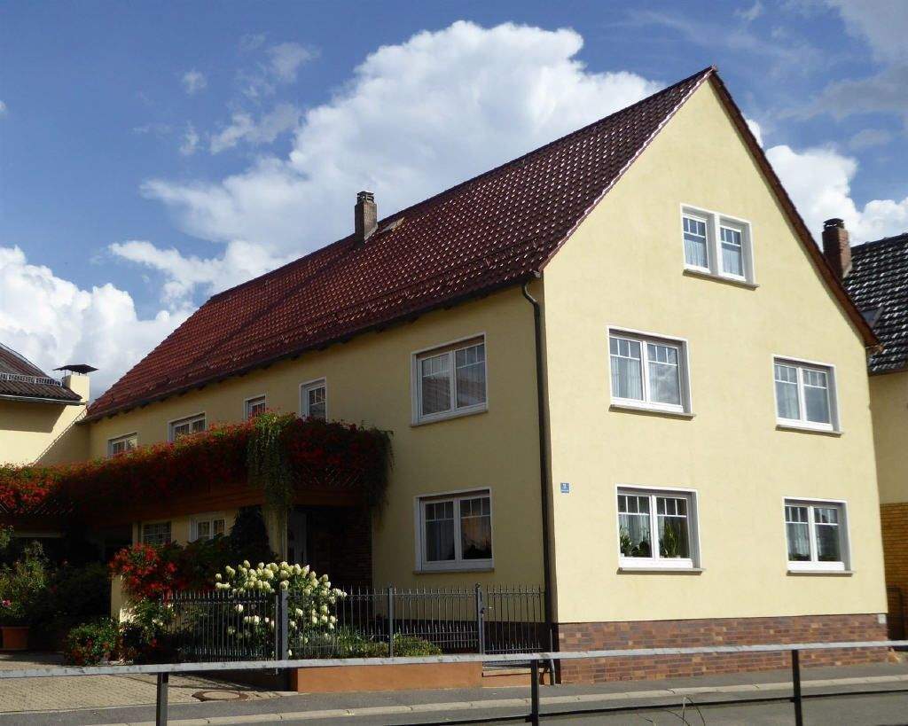 Thumbnail-Preisreduzierung: Gepflegter Dreiseithof in Meeder mit separatem Gartengrundstück