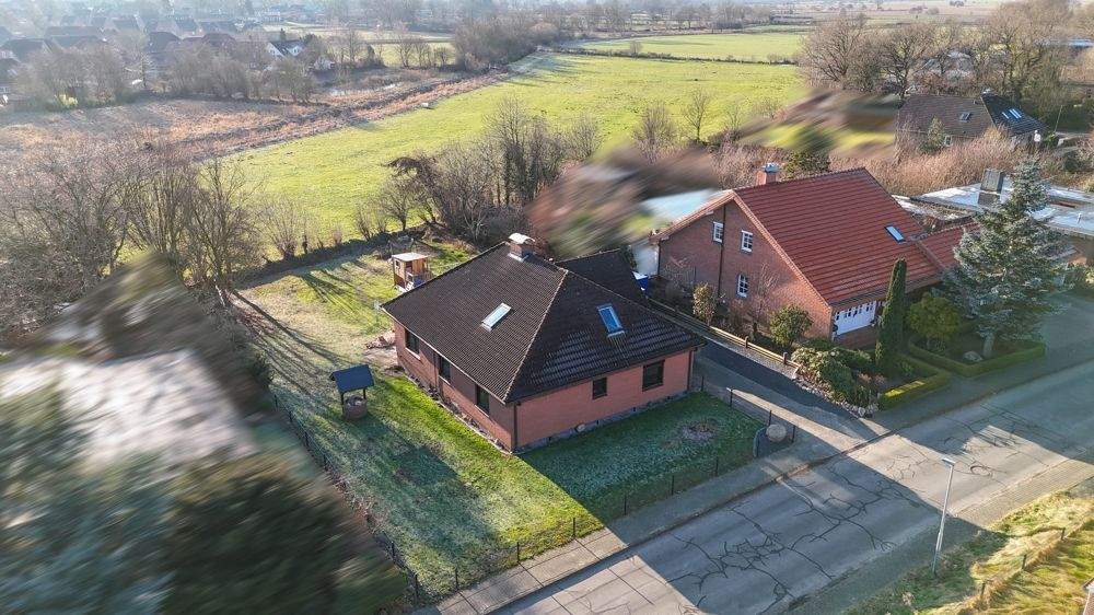 Thumbnail-Gepflegter Bungalow mit Ausbaupotential und großem Grundstück in ruhiger Lage in Nordhastedt.