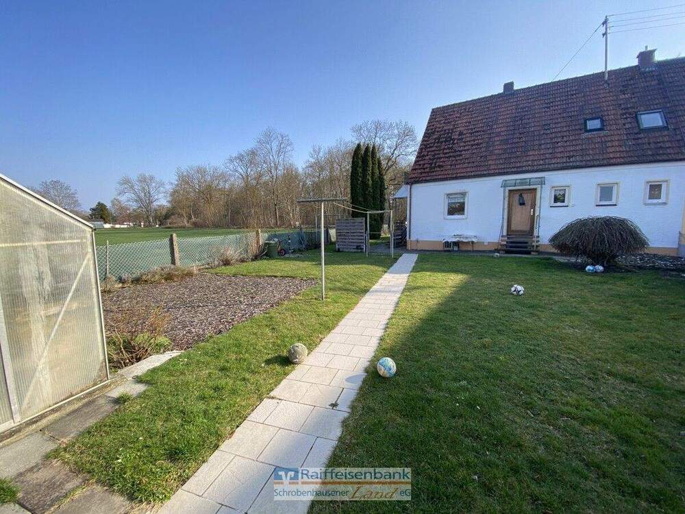 Thumbnail-Haus mit großem Garten in Neuburg an der Donau, Stadtteil Bittenbrunn!