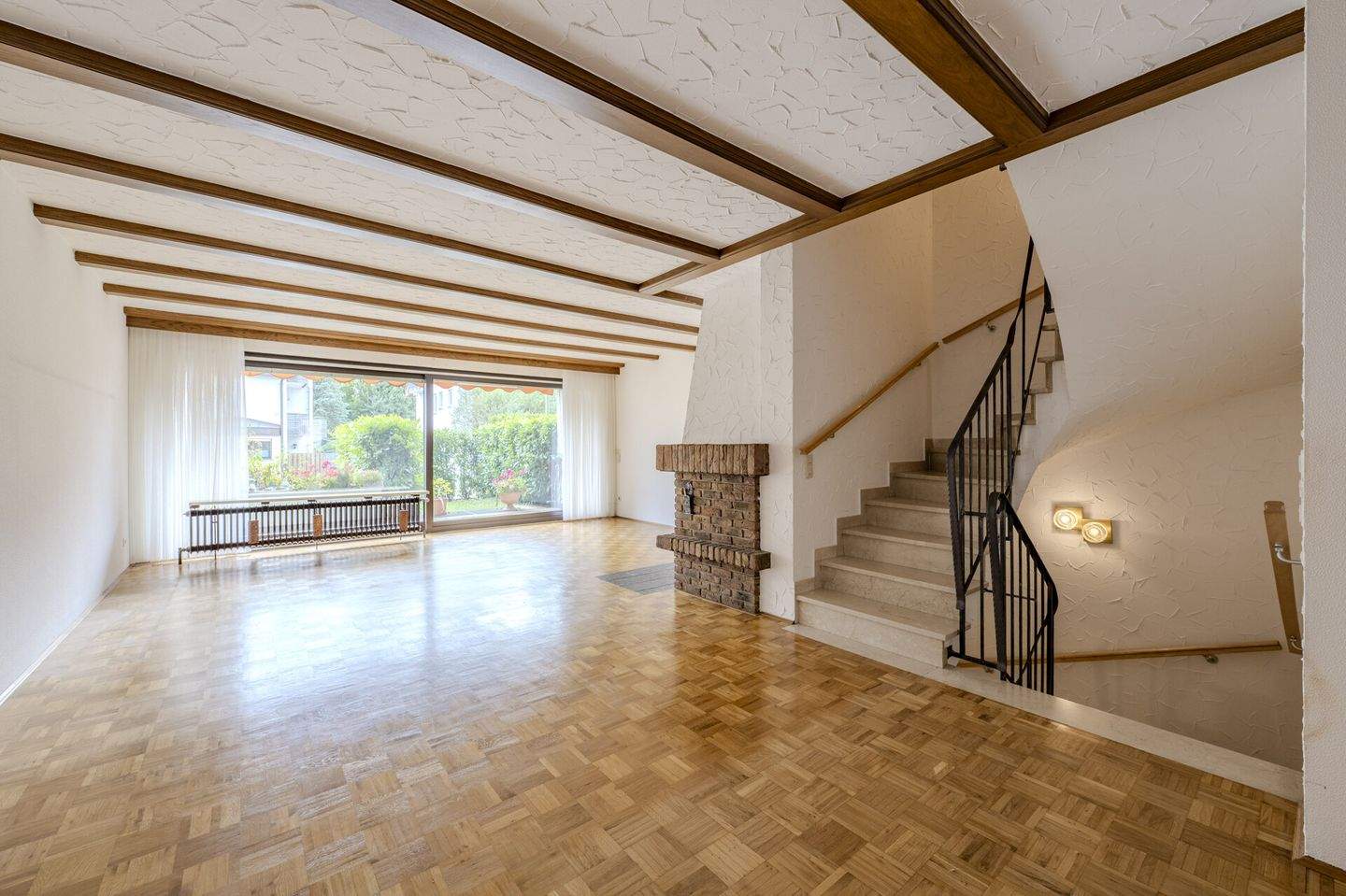 Thumbnail-Ihr neues Zuhause: Stilvolles Reihenhaus in Top-Lage von Kornwestheim