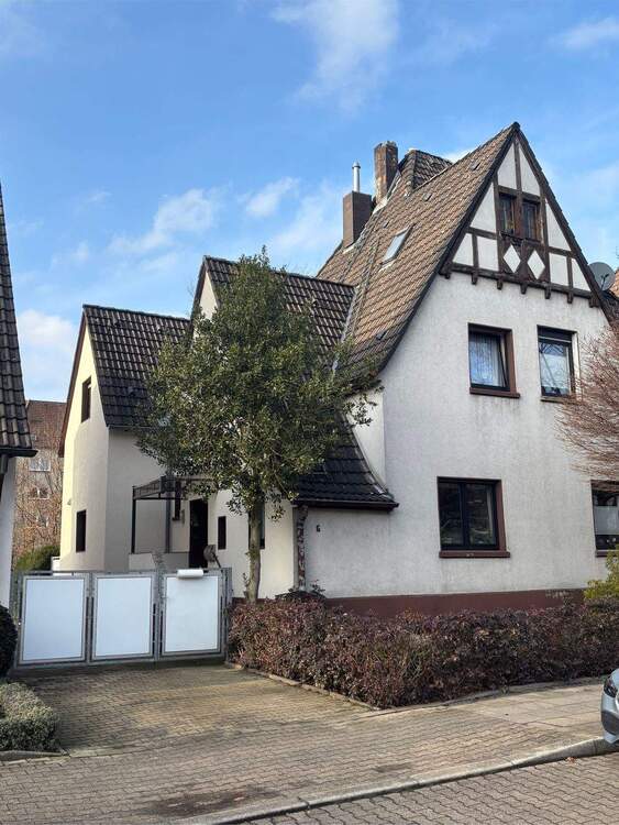 Thumbnail-Schöne Einfamilien-Doppelhaushälfte im ruhigen Wohngebiet von Gelsenkirchen-Erle