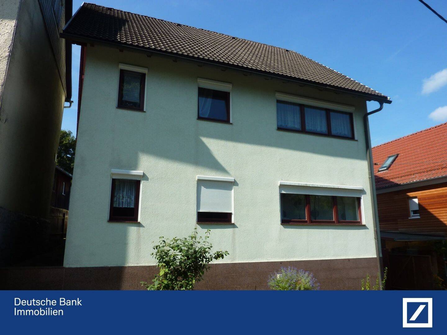 Thumbnail-Sanierungsbedürftiges Zweifamilienhaus