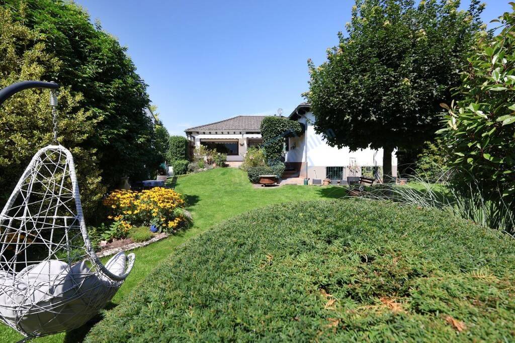 BUNGALOW IN MESSEL