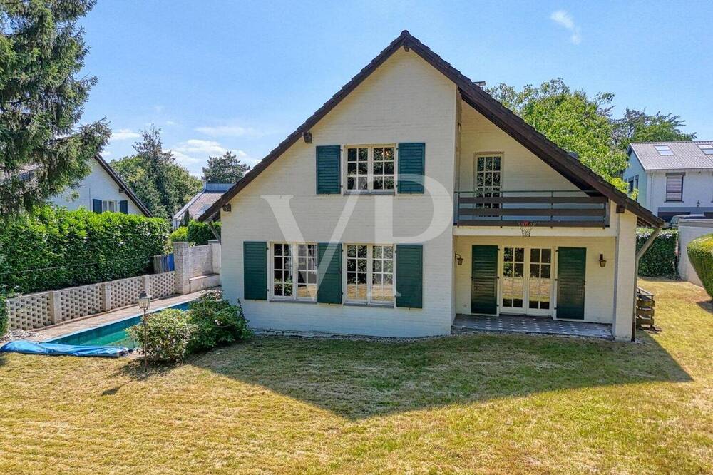 Thumbnail-Wohnen in bester Lage: Großzügiges Einfamilienhaus mit Pool im Laurensberg, Aachen